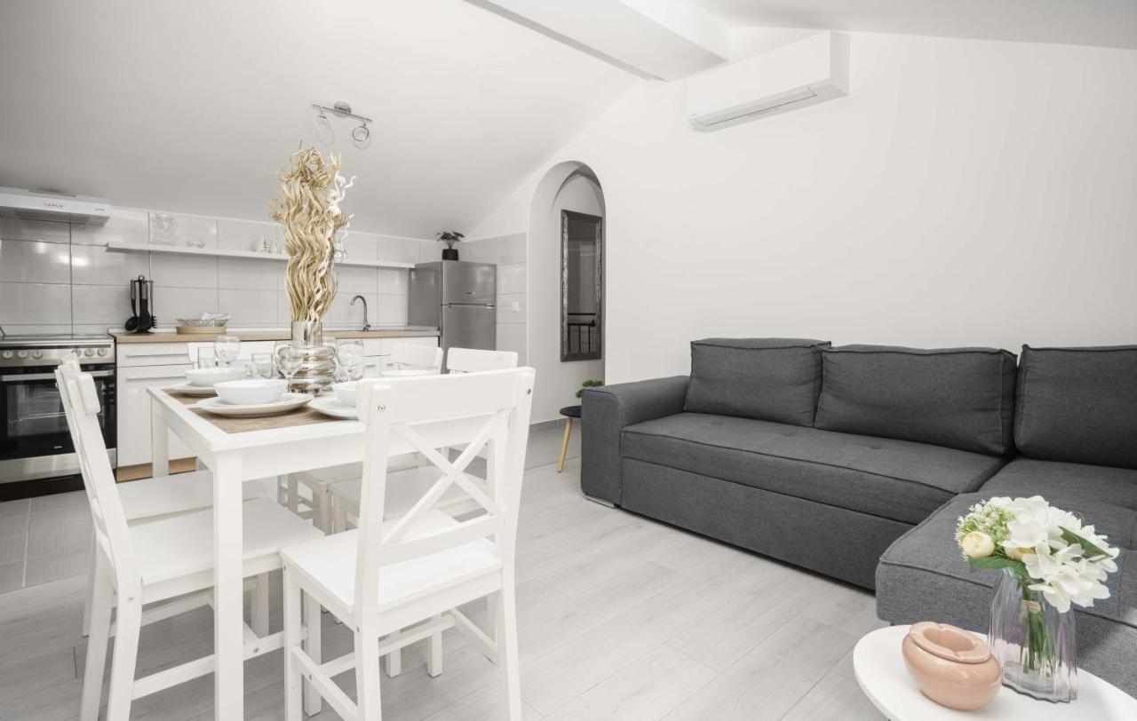 Vila Ms2 Apartment Tribunj  Ngoại thất bức ảnh